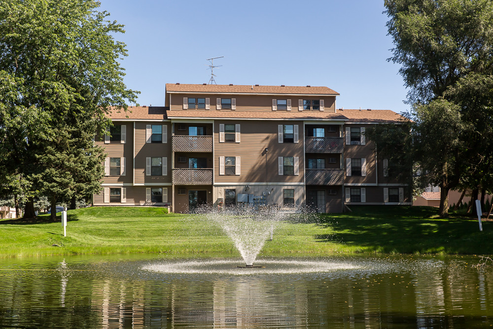 Woodfield Apartments in Grand Rapids, MI - Foto de edificio