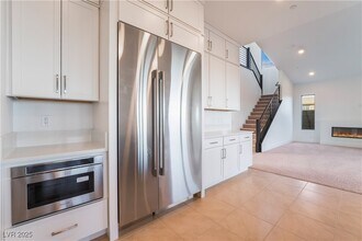 5022 Slatestone St in Las Vegas, NV - Building Photo - Building Photo