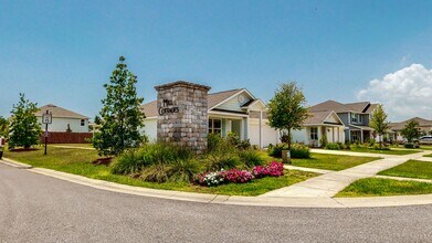 568 Earl Godwin Rd in Freeport, FL - Building Photo - Building Photo