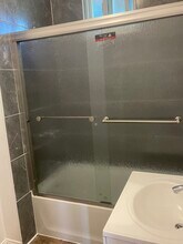 1118 N Norman Ct, Unit 1 in Long Beach, CA - Foto de edificio - Building Photo