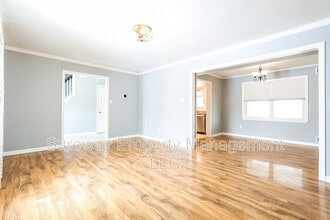 32 Oakwood Pl in Swedesboro, NJ - Building Photo - Building Photo