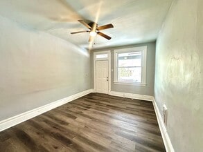 557 3rd St in Pitcairn, PA - Building Photo - Building Photo