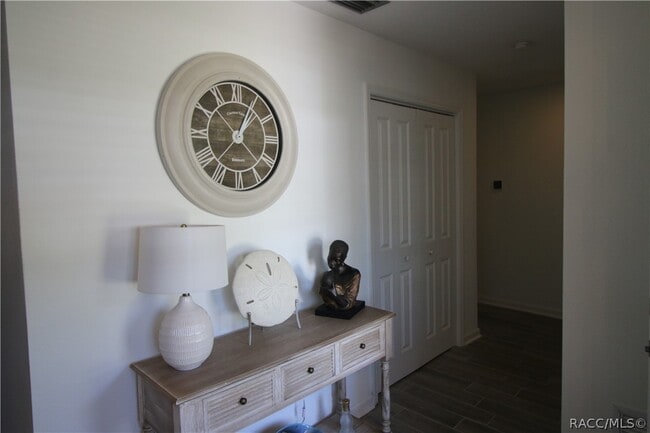 11287 W Bayshore Dr in Crystal River, FL - Building Photo - Building Photo