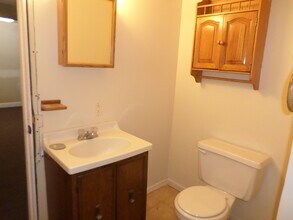 1121 N 8th St in Manhattan, KS - Building Photo - Building Photo