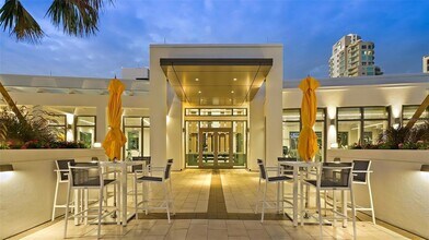 100 1st Ave N, Unit 201 in St. Petersburg, FL - Building Photo - Building Photo