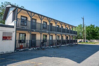 18 North St in Mercedes, TX - Building Photo - Building Photo