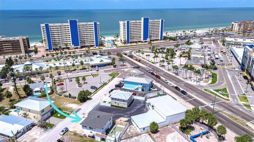 150 E Madeira Ave in Madeira Beach, FL - Building Photo