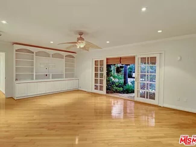1681 Stone Canyon Rd in Los Angeles, CA - Building Photo - Building Photo