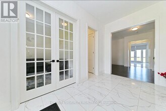 33 Sparrow Wy in Adjala-Tosorontio, ON - Building Photo - Building Photo