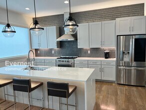 118A Fern Ave in Nashville, TN - Building Photo - Building Photo