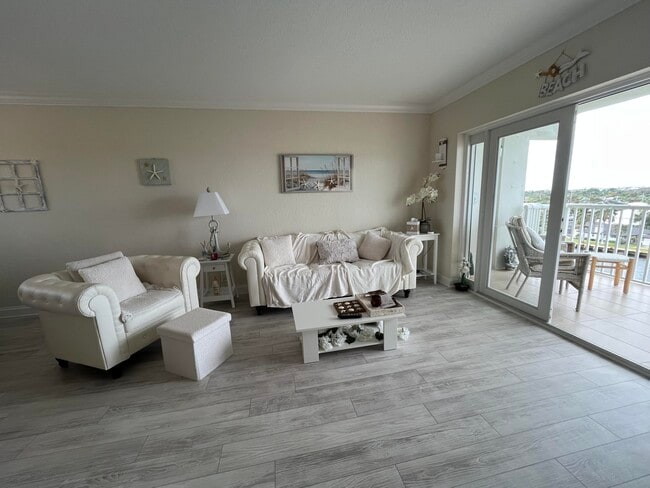 629 SE 19th Ave in Deerfield Beach, FL - Building Photo - Building Photo