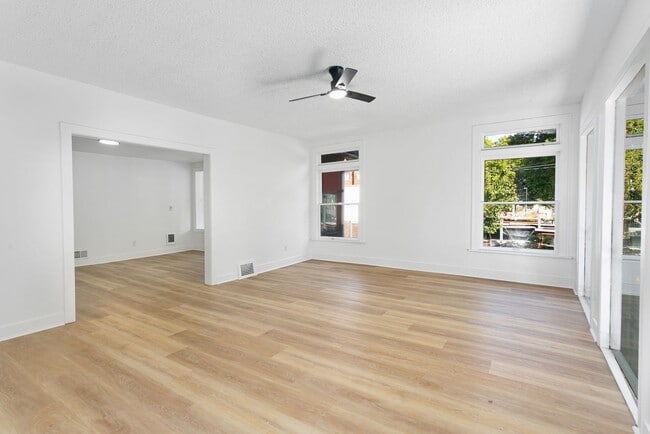 1321 S 13th St in Tacoma, WA - Building Photo - Building Photo