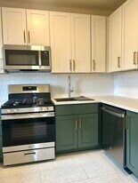 2750 Broadway Ave in Dormont, PA - Building Photo