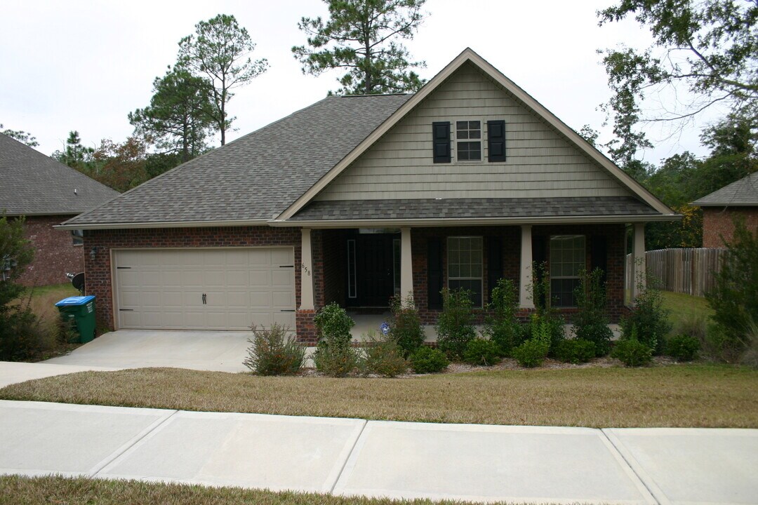 658 Red Fern Rd in Crestview, FL - Building Photo