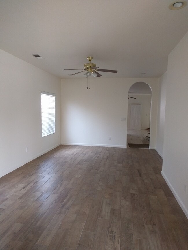 1270 Expedition Ave in Turlock, CA - Building Photo - Building Photo