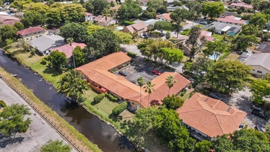 10911 NW 45th St, Unit 8 in Coral Springs, FL - Building Photo - Building Photo