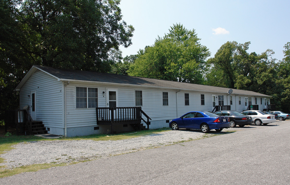 638 S Elm St in High Point, NC - Building Photo