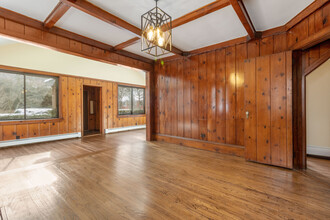 6 Cedar Rd in Mahopac, NY - Building Photo - Building Photo