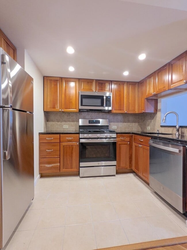 property at 1001 Clinton St