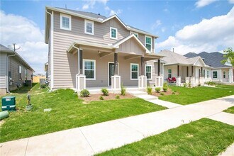 509 Pulitzer Dr in Hutto, TX - Building Photo - Building Photo