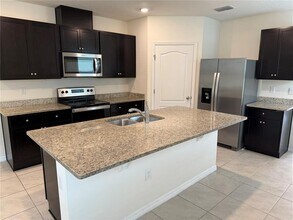 2626 Angel Fls Dr in Davenport, FL - Building Photo - Building Photo