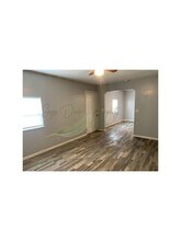 119 NE State Hwy E in Warrensburg, MO - Building Photo - Building Photo