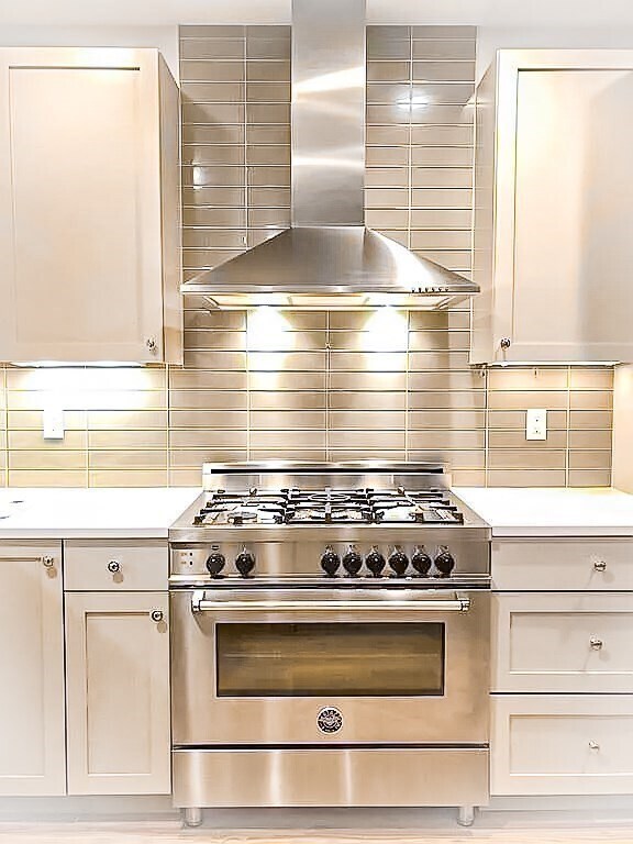 74 F St in Boston, MA - Foto de edificio - Building Photo