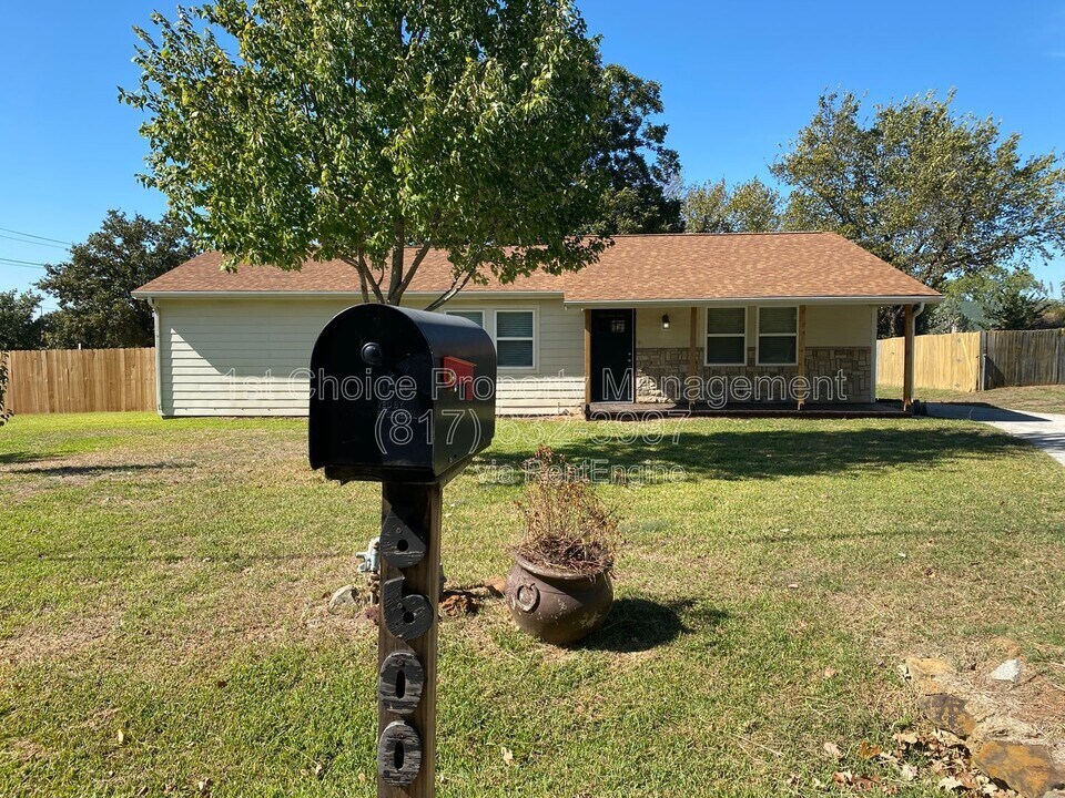 6600 Herbert Rd in Colleyville, TX - Building Photo