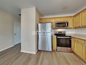 47 Wolf Creek Ln in Lillington, NC - Foto de edificio - Building Photo