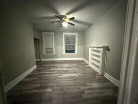 4653 Cecil Pl, Unit B in St. Louis, MO - Building Photo