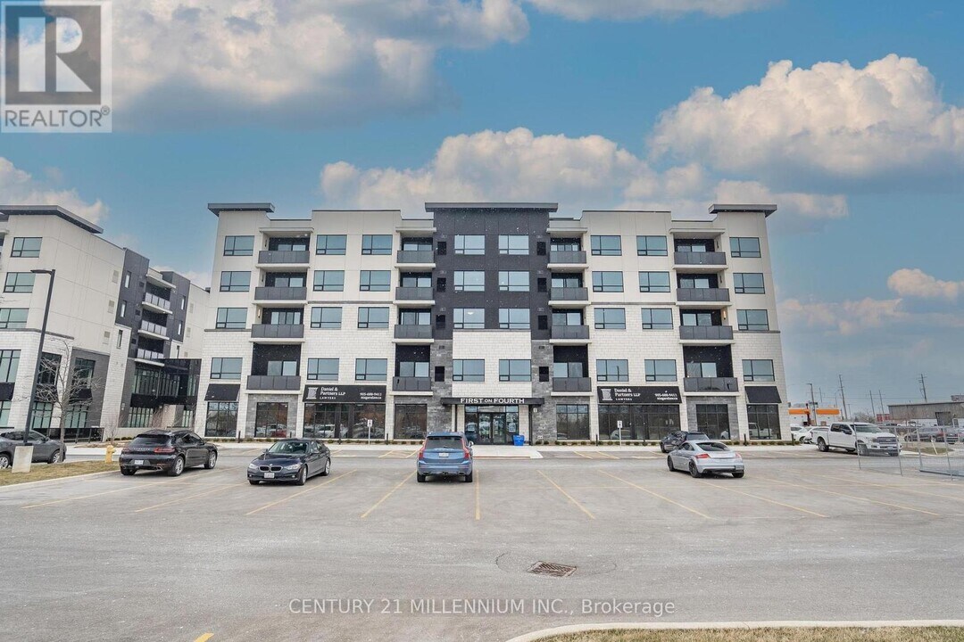 403 Fourth Ave in St Catharines, ON - Building Photo