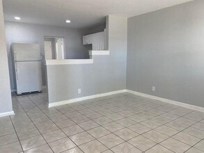 520 52nd St in West Palm Beach, FL - Building Photo - Building Photo