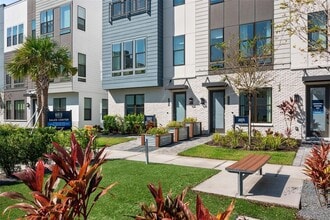 2311 Brix St in Orlando, FL - Foto de edificio - Building Photo