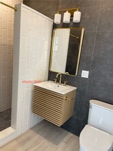 6214 Durham Ave in North Bergen, NJ - Foto de edificio - Building Photo