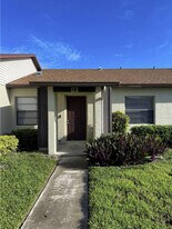 6010 Indrio Rd in Fort Pierce, FL - Building Photo