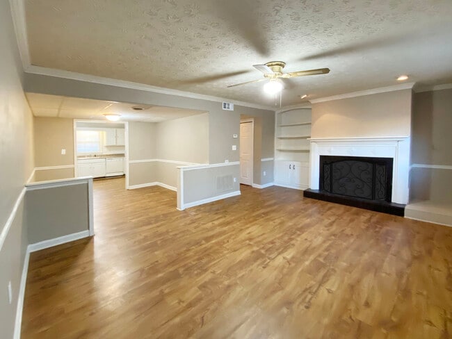 1905 S Milledge Ave, Unit 8 in Athens, GA - Building Photo - Building Photo