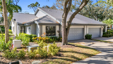 27122 Kindlewood Ln in Bonita Springs, FL - Building Photo - Building Photo