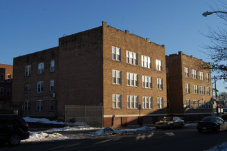 429-437 Broadway in Paterson, NJ - Building Photo - Building Photo