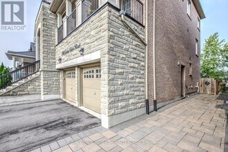 310 Golden Forest Rd in Vaughan, ON - Building Photo - Building Photo