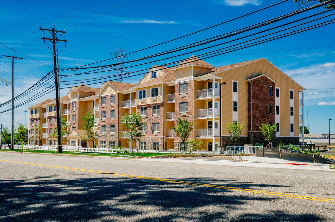 Gillette Towers 55+ Community in Sayreville, NJ - Building Photo