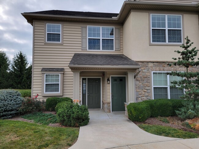 1942 Shady Oak Dr