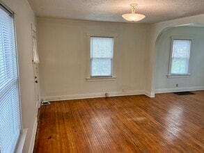 254 Edward St in Sycamore, IL - Building Photo - Building Photo