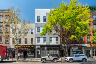 1073 Manhattan Ave in Brooklyn, NY - Building Photo - Building Photo