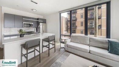740 N Aberdeen St in Chicago, IL - Building Photo - Building Photo