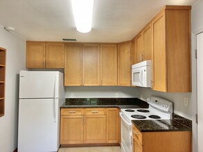 2601 Ives Ave in Orlando, FL - Building Photo - Building Photo