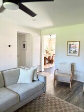 2520 Via Esparto in Carlsbad, CA - Building Photo - Building Photo