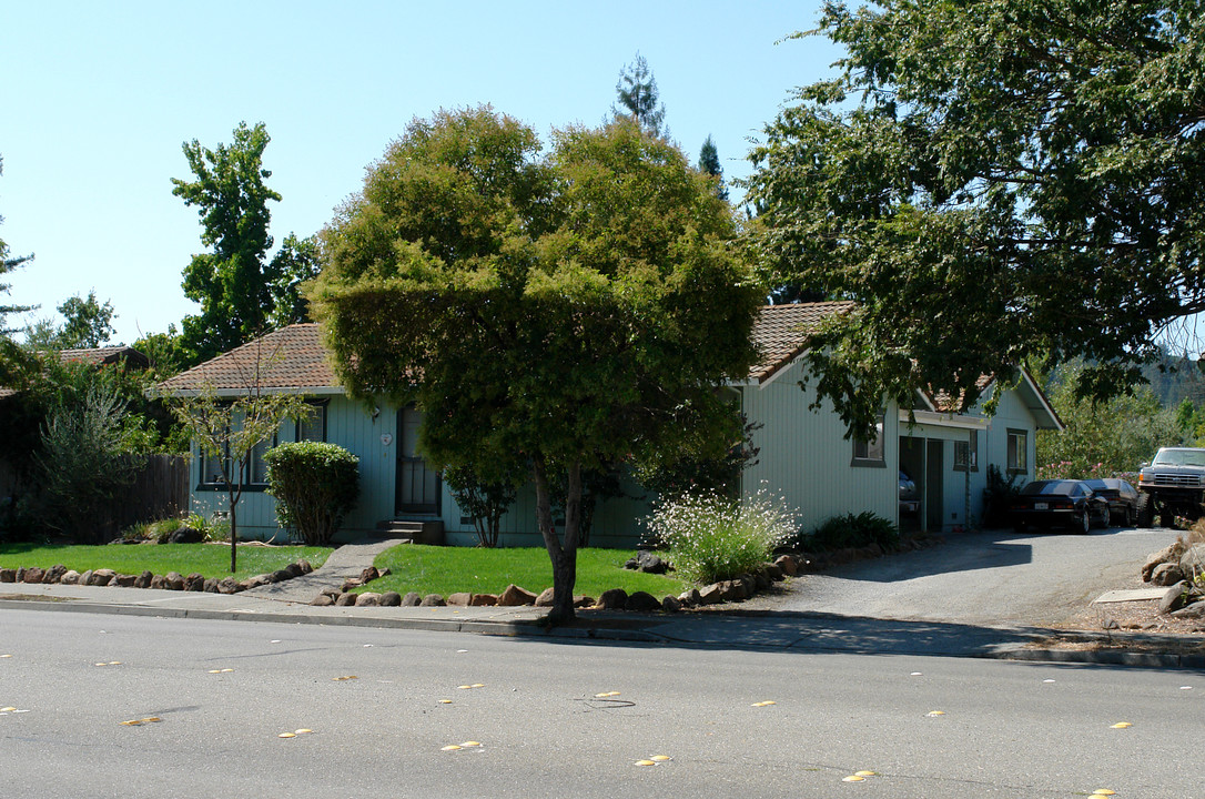 1705 Mission Blvd in Santa Rosa, CA - Building Photo