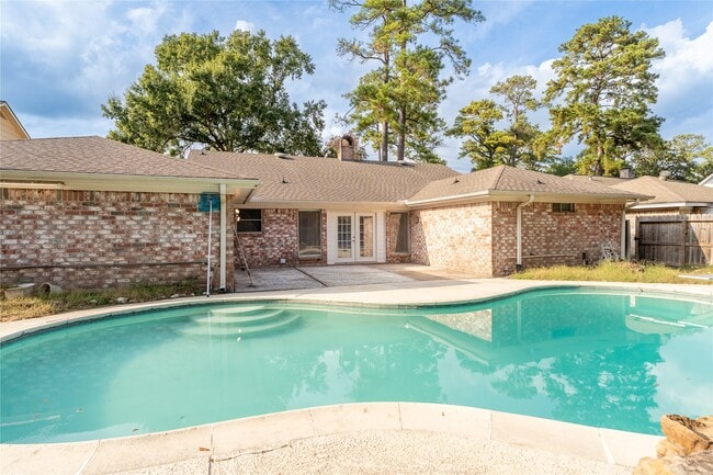 12910 Shady Knoll Ln