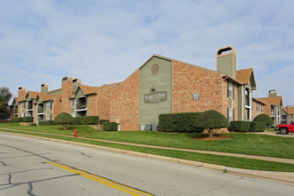 3001 Crystal Springs in Bedford, TX - Building Photo - Building Photo