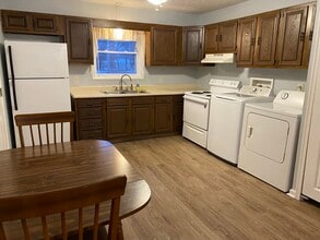 724 9th St, Unit 724 in Colona, IL - Building Photo - Building Photo